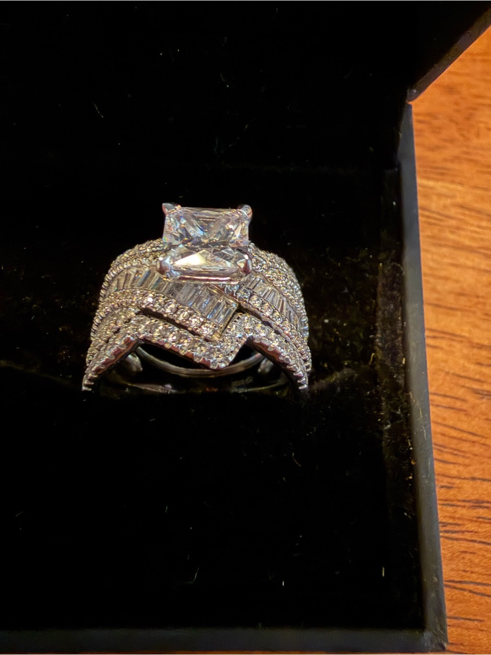 Jeulia S925 Multi-Row Cubic Zirconia Ring dual sided band